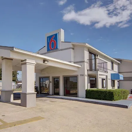 Motel 6-Lancaster, TX - DeSoto - Lancaster